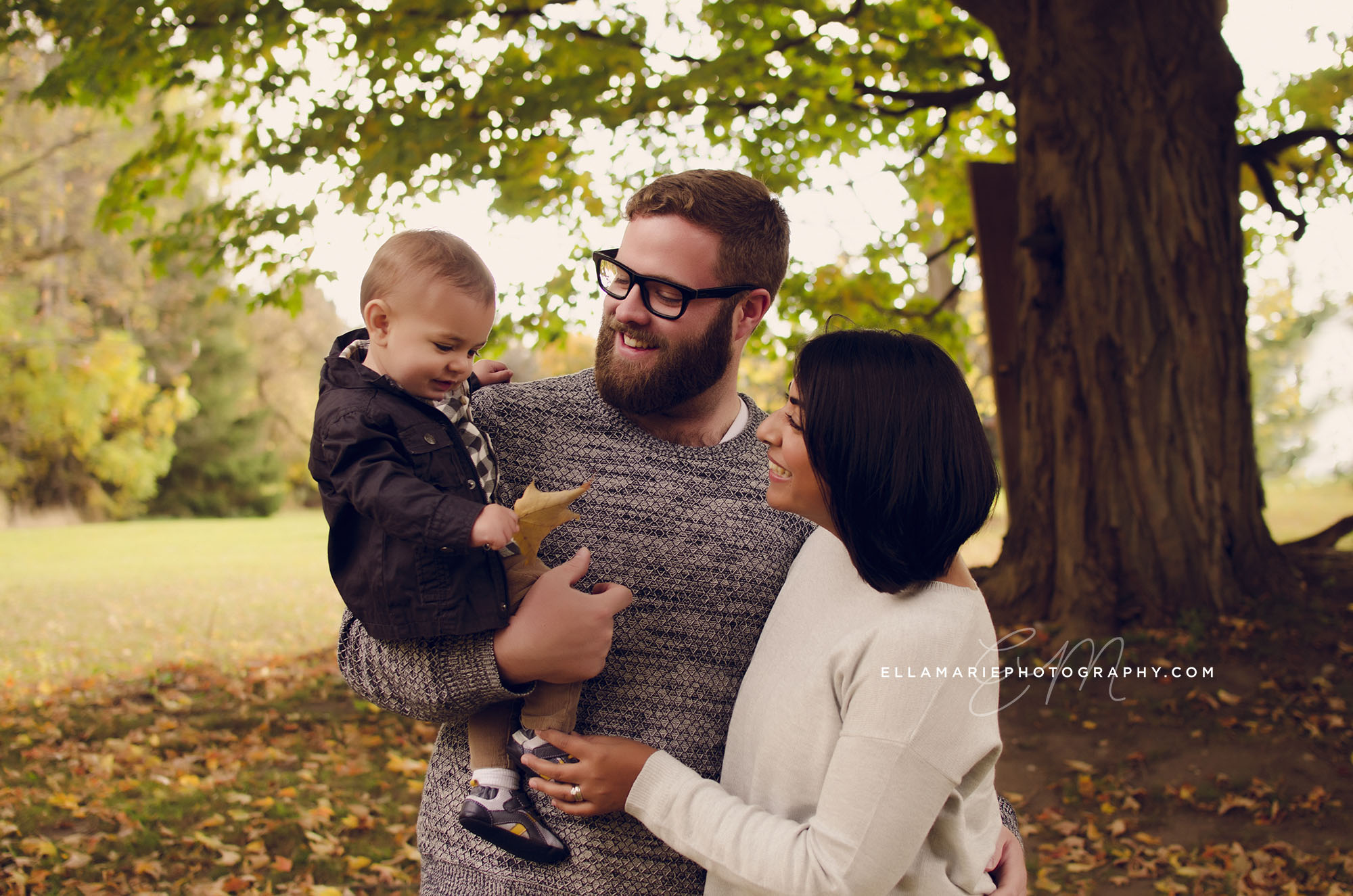 Erika_EllaMariePhotography_family_Baden_ON_New_Hamburg_Stratford_Waterloo_Kitchener_Guelph_Cambridge_Listowel_photographer_photography_04.jpg