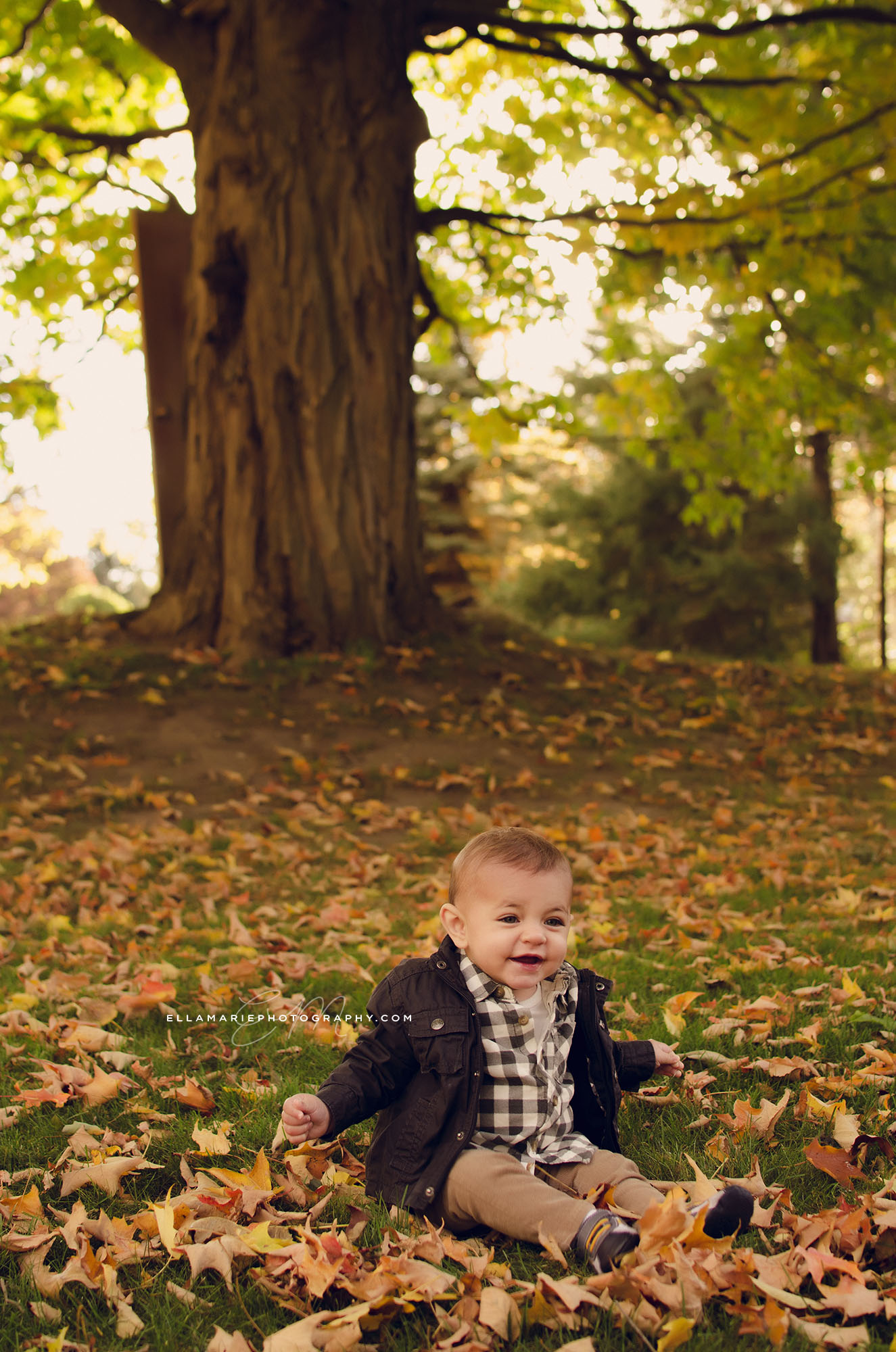 Erika_EllaMariePhotography_family_Baden_ON_New_Hamburg_Stratford_Waterloo_Kitchener_Guelph_Cambridge_Listowel_photographer_photography_05.jpg