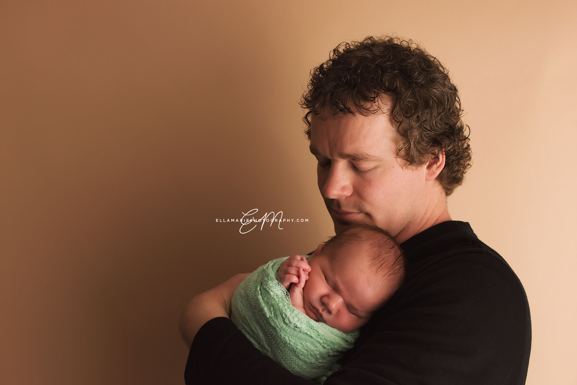 EllaMariePhotography_Waterloo_Kitchener_Baden_Newborn_Photographer_Liam08.jpg