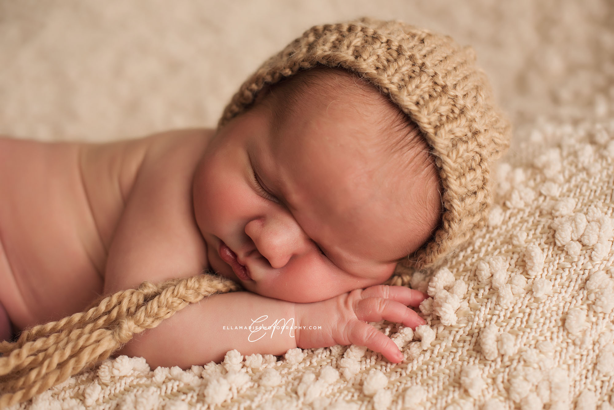 EllaMariePhotography_Waterloo_Kitchener_Baden_Newborn_Photographer_Liam06.jpg