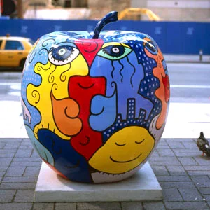 kissing apple.jpg