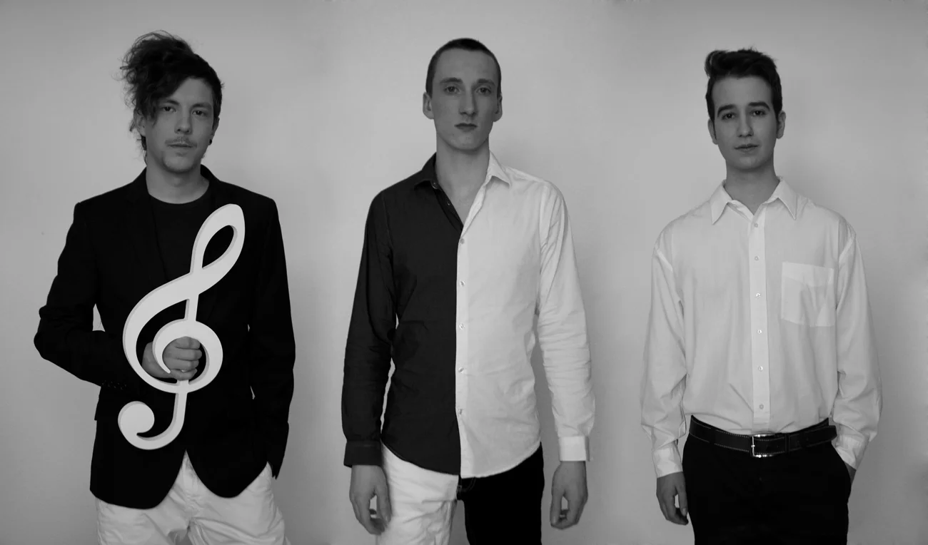 The JAM..closer.web.jpg