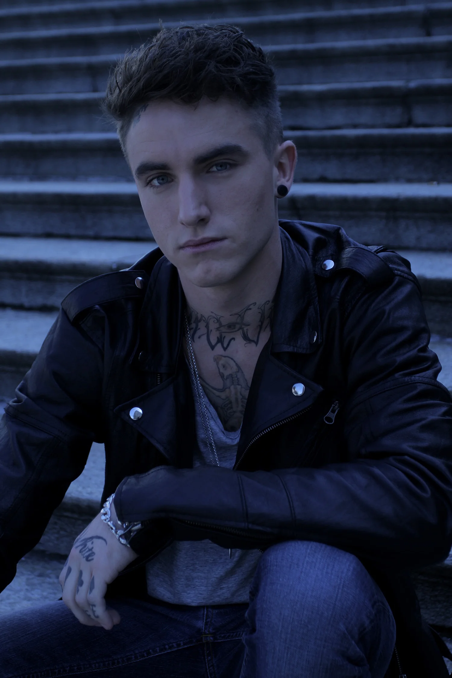 Sandro.stairs.4web.jpg