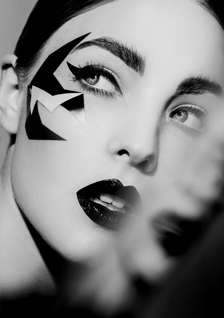  Makeup Artist Switzerland Zürich Madleina von Reding Beauty Editorial with red Lips Laurids Jensen  