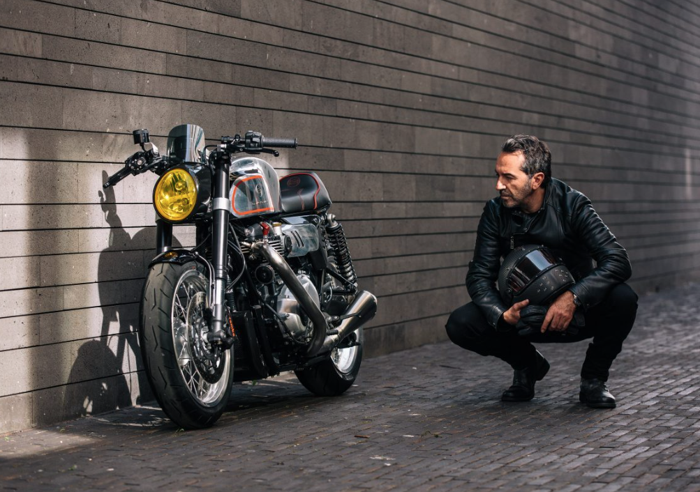 Sacha Lakic - Black Track Motors