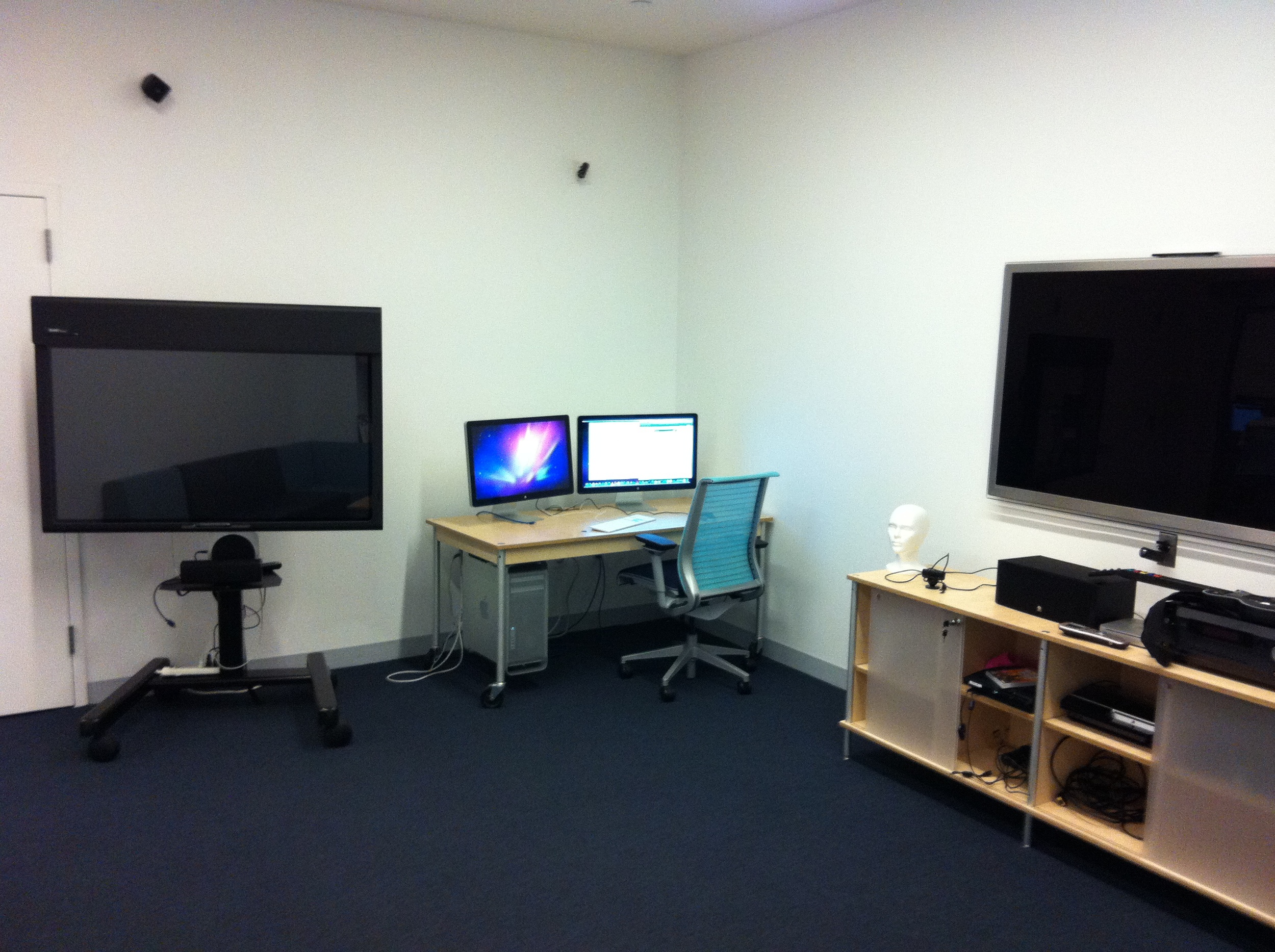 Attention, Mad Scientists. This is my lab. Mwuuuhahaha!