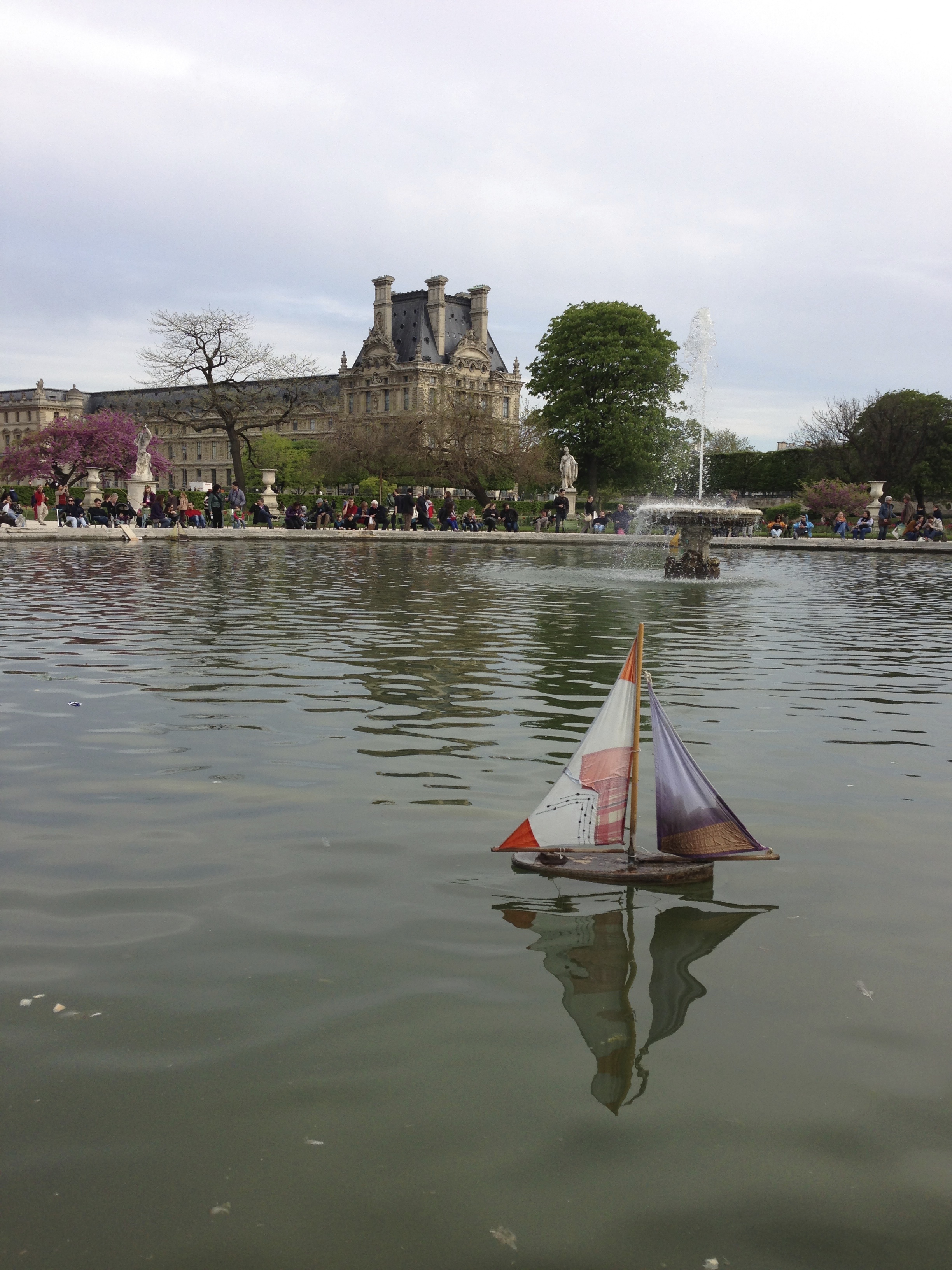 Jardin des Tuileries outside the Louvre