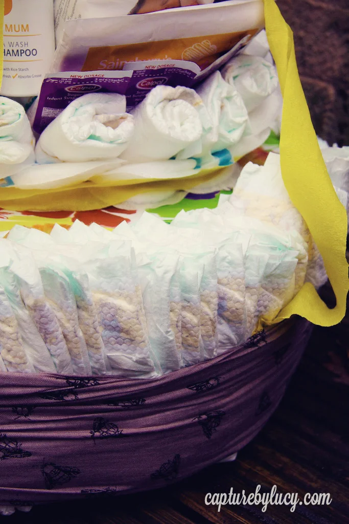 newborn gift cake.jpg