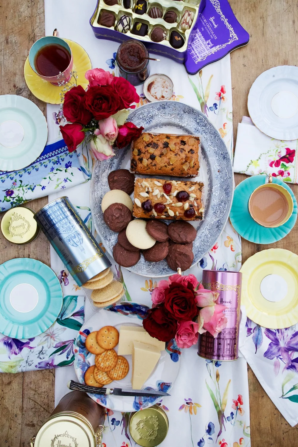 Harrods Christmas Hampers • A beautiful indulgence • Capture by Lucy