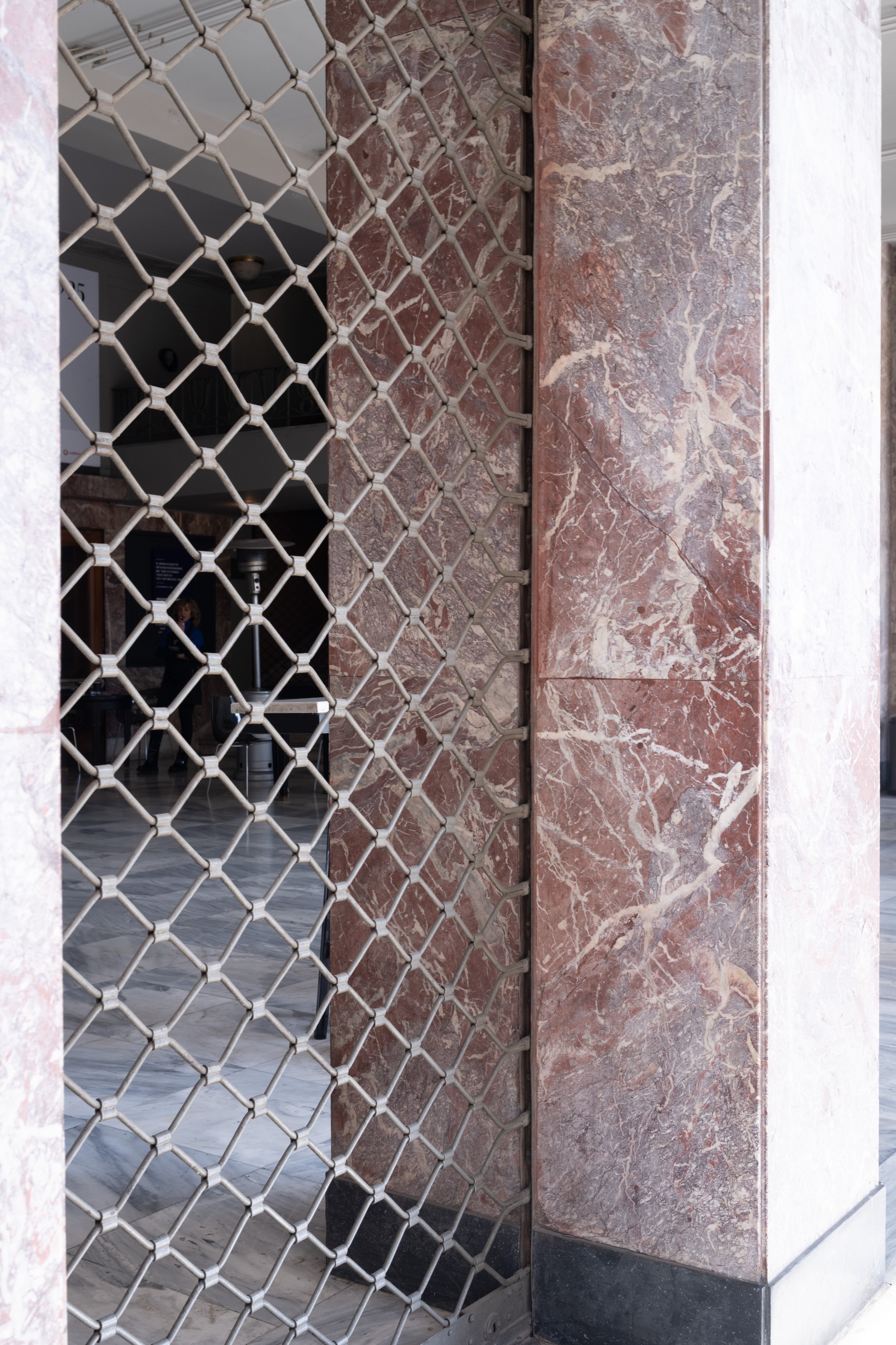 red marble backdrop.jpg