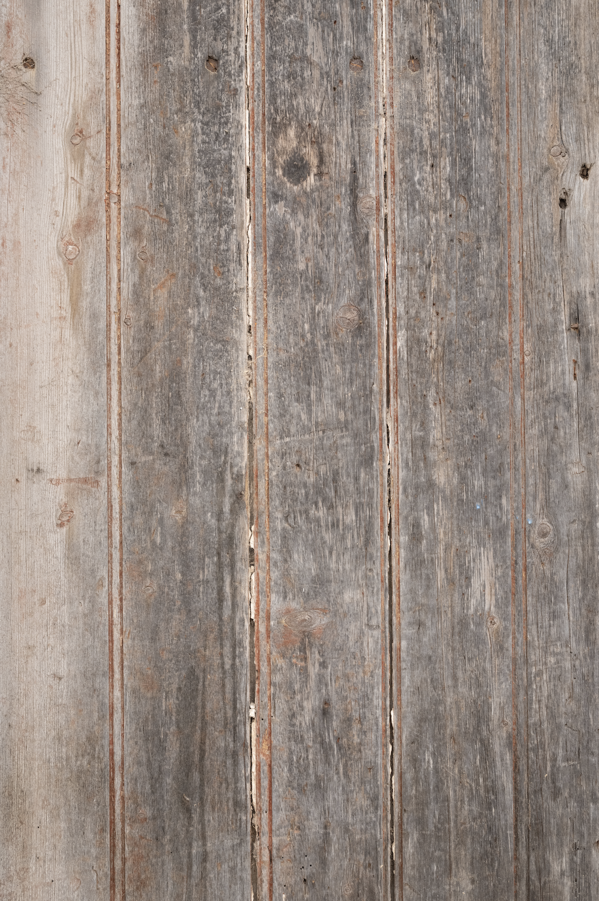 Earthy worn wood.png