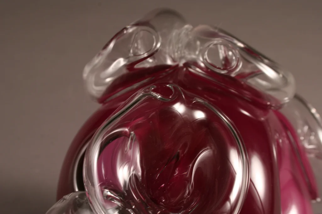 body form [fuchsia over rose] detail