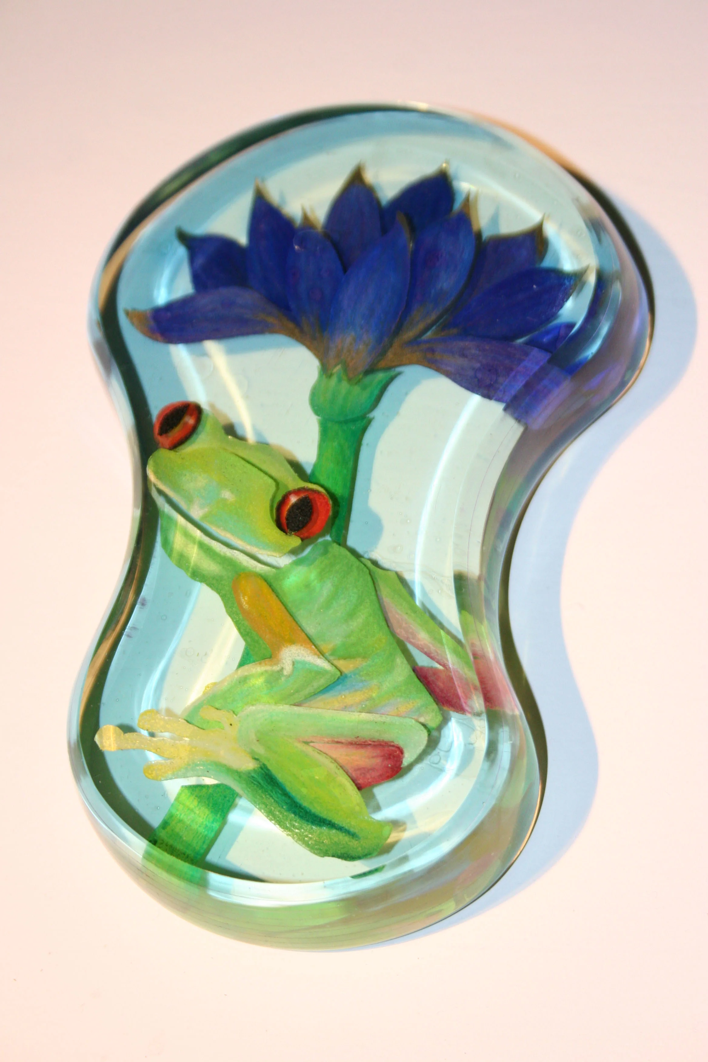 tree_frog_laminated_glass2.jpg