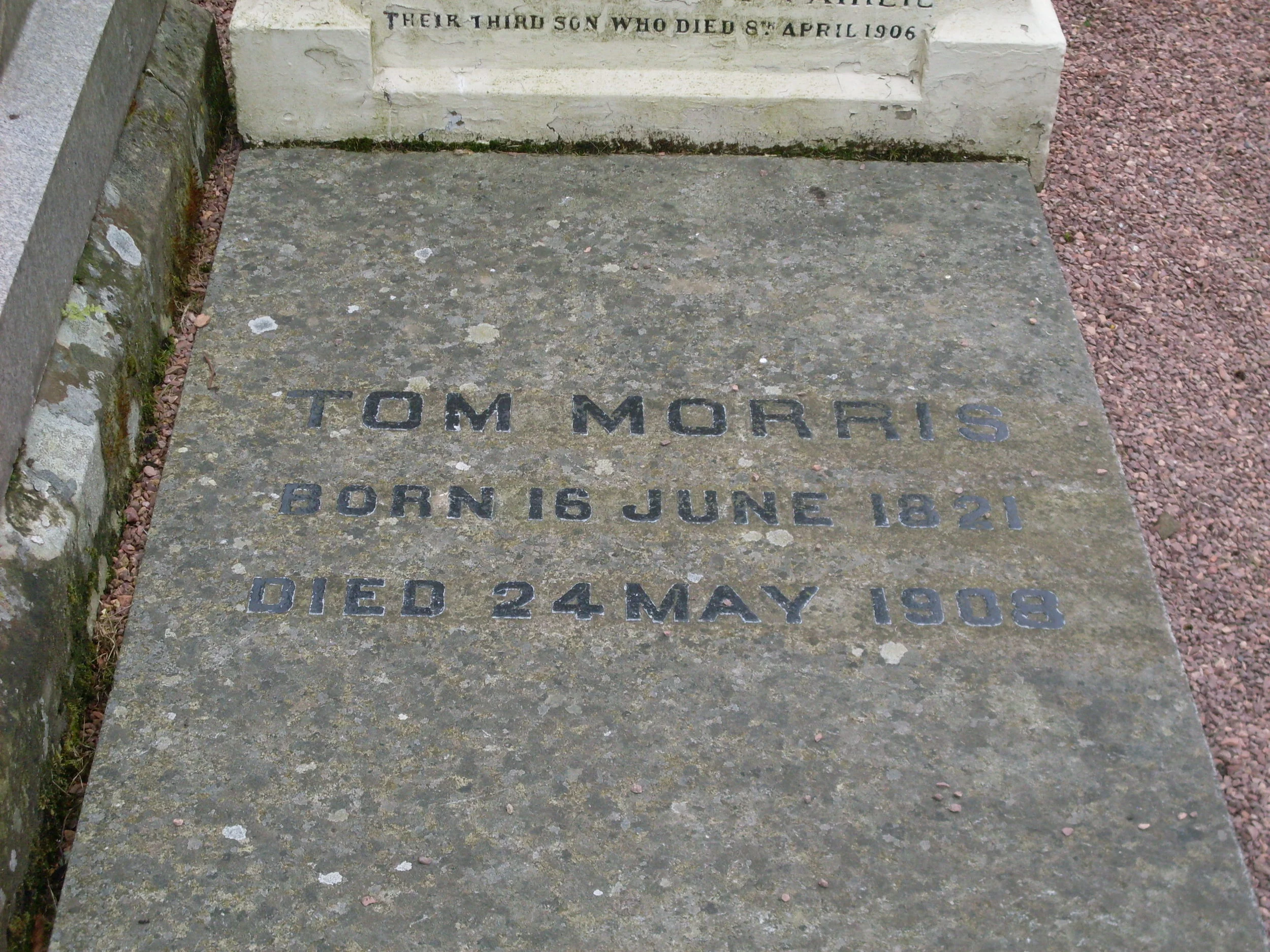 Old Tom's grave.JPG