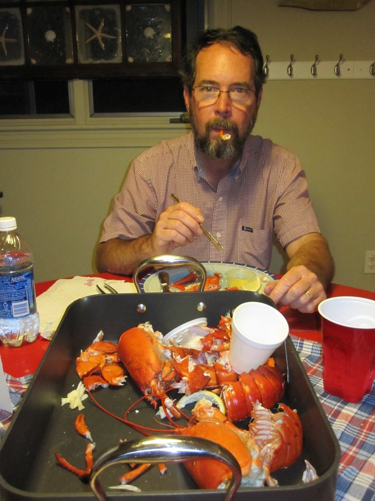 Paul ate lobster all but 3 days when we were in Maine. Lobster sandwich, lobster roll, lobster stew, lobster ice cream... This Lobster is from Trenton Bridge Lobster Pound - The best we have ever tasted!