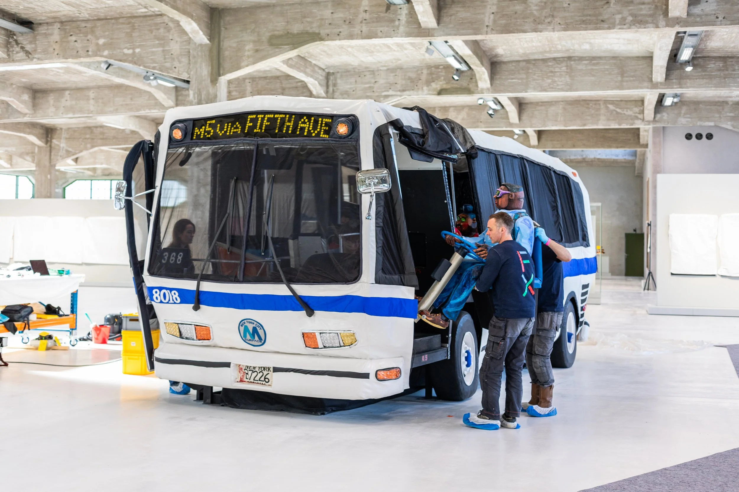 The Bus_SylvanaLansu_volkskrant10.jpg