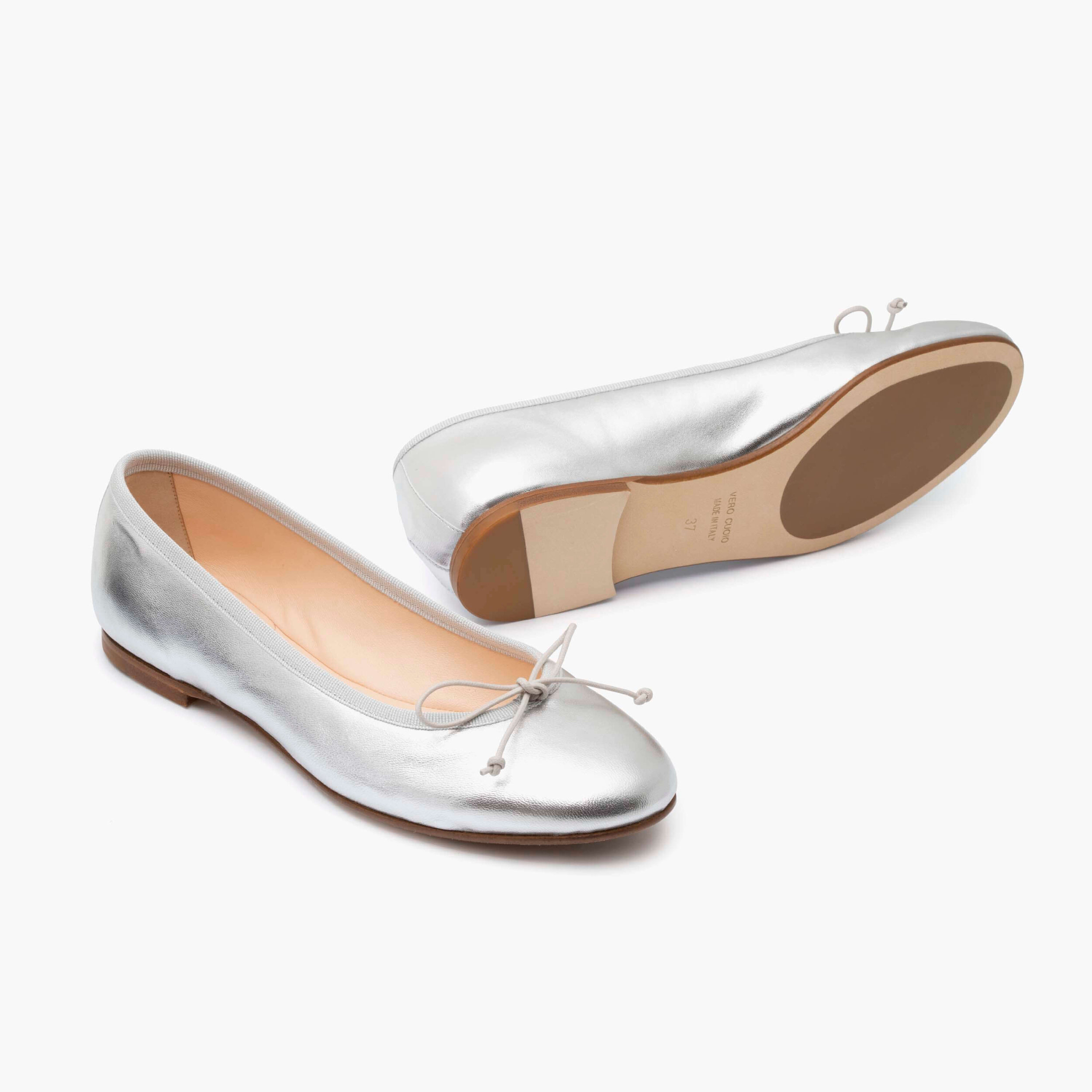 Womens Shoes Flats and flat shoes Flat sandals Twinset Leather Sandals in Silver Metallic 