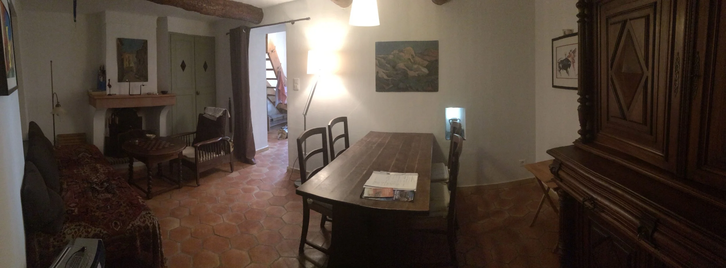  Wohnzimmer/Esszimmer (mit Schlafsofa) 