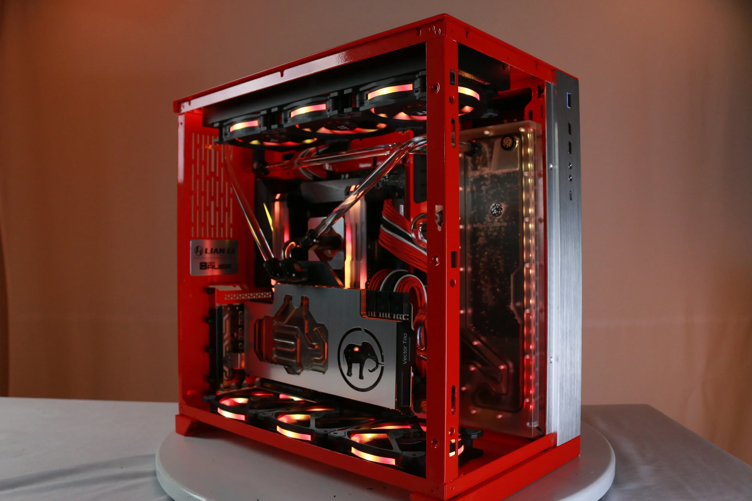 Volcano H20 - A Watercooling Build by Bandi Tech