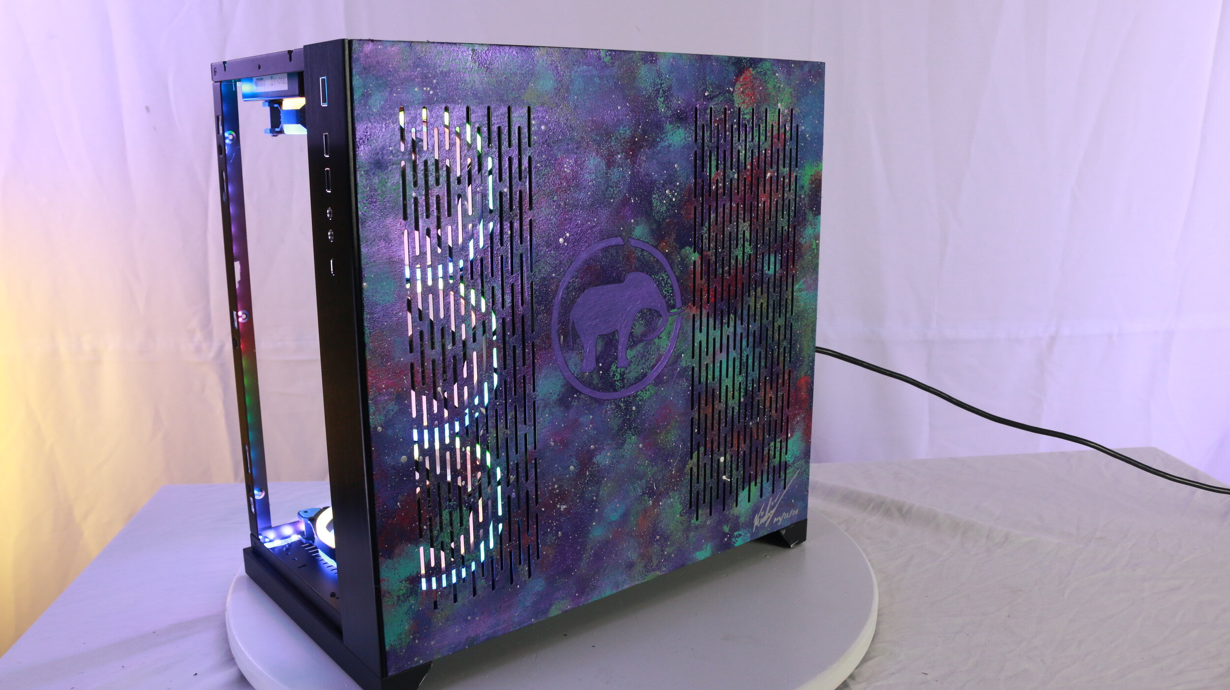 Tinted Tesseract