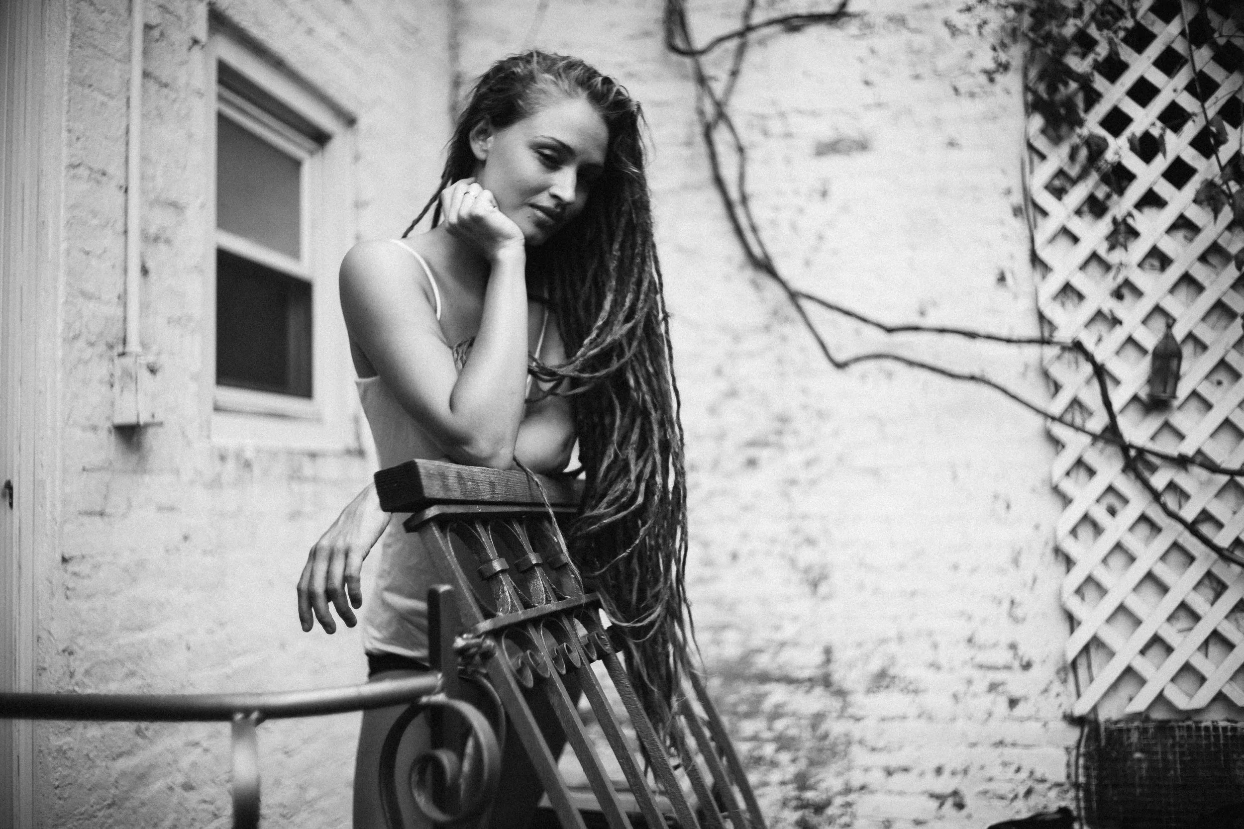 KaylaBW-Leica-6.jpg