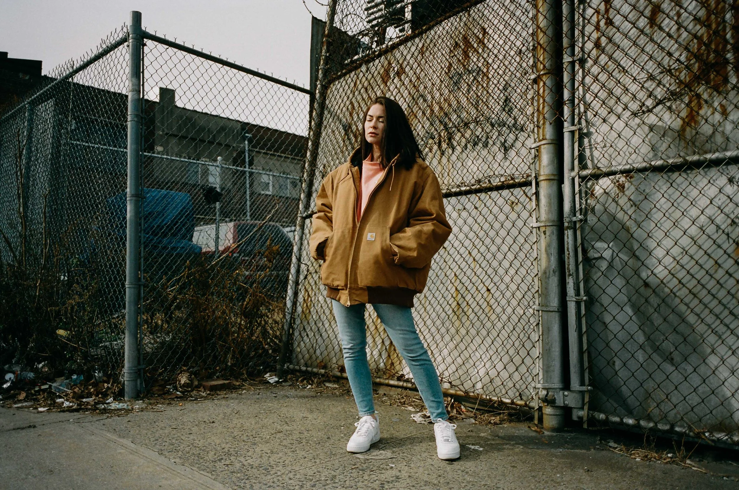 35Portra400-Dec2018-Sara-5.jpg