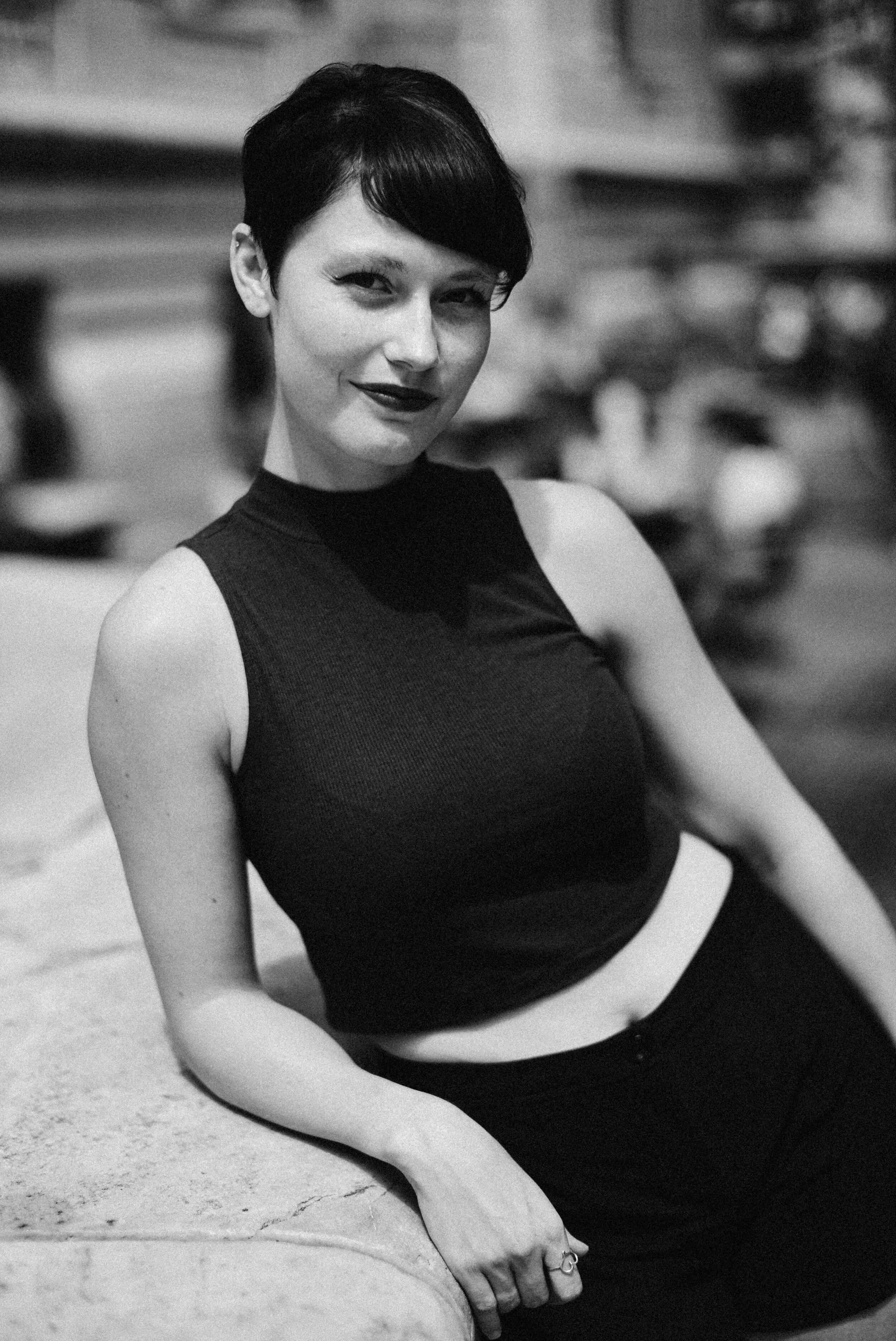 L1001600-Emilie-BW.jpg