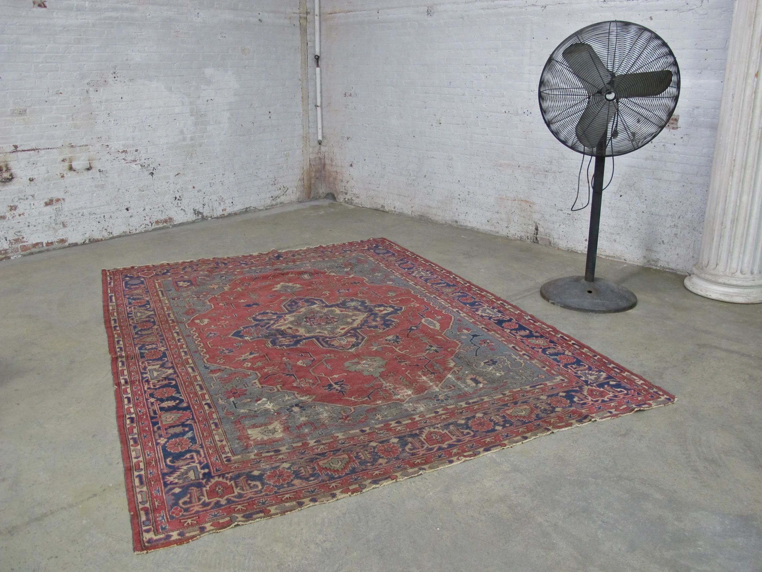HMU Rug 11’ x 8’4” $250