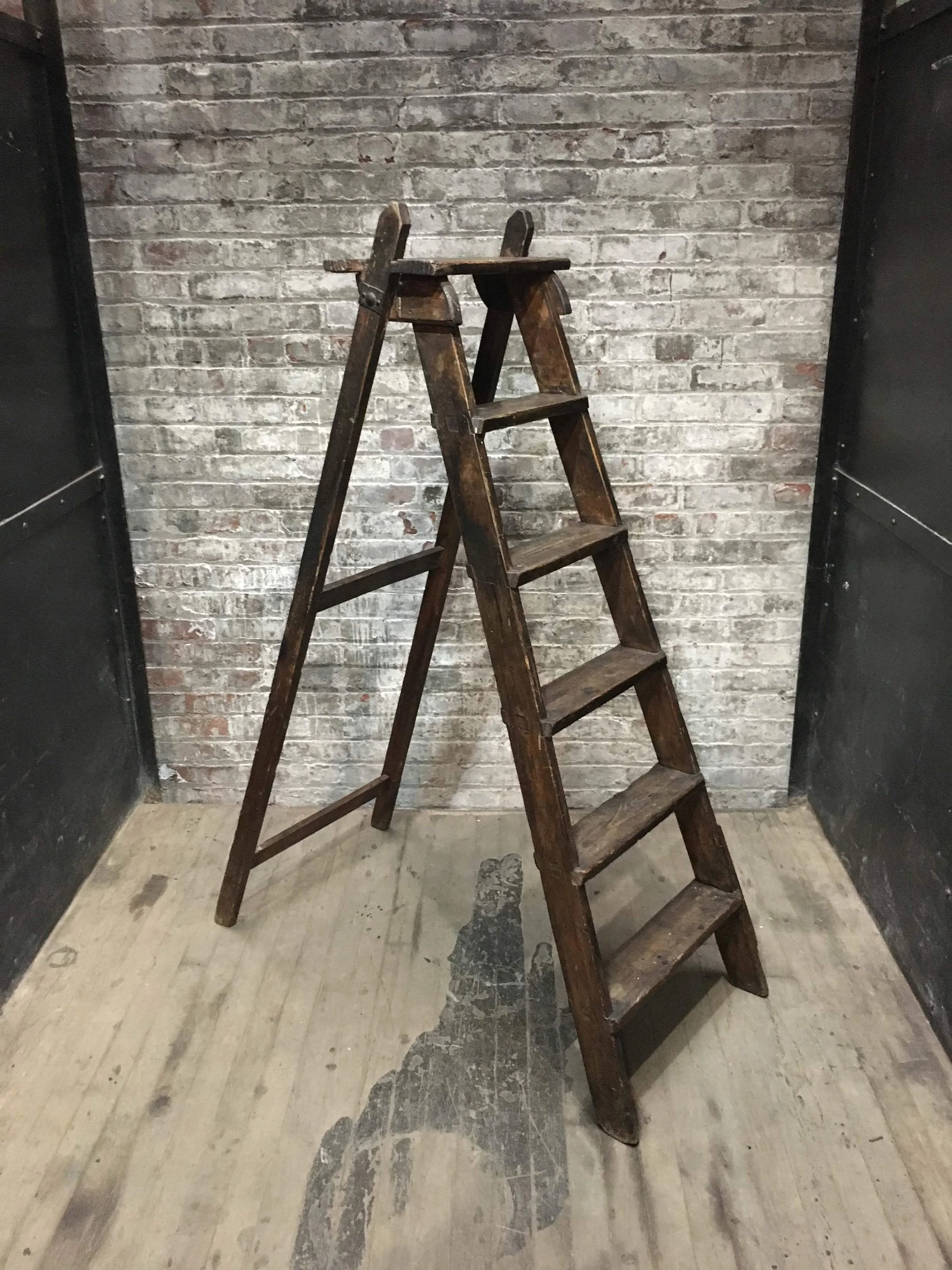 RSS Swedish A-Frame 56”H $240