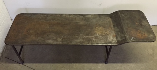 RSS antique metal daybed with patina $300
