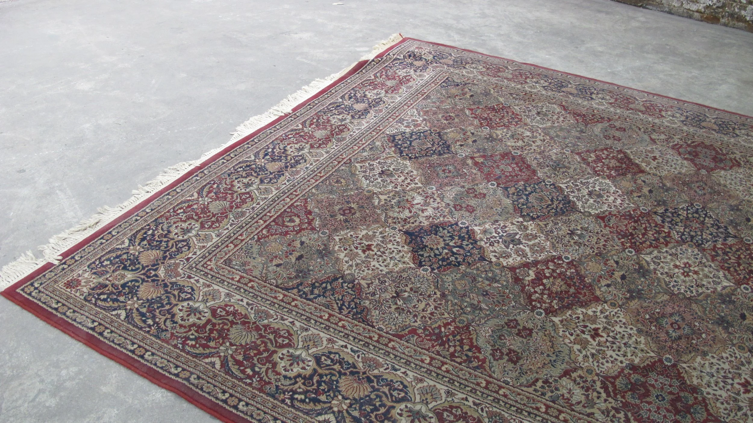 Accents and Decor — Primate Props