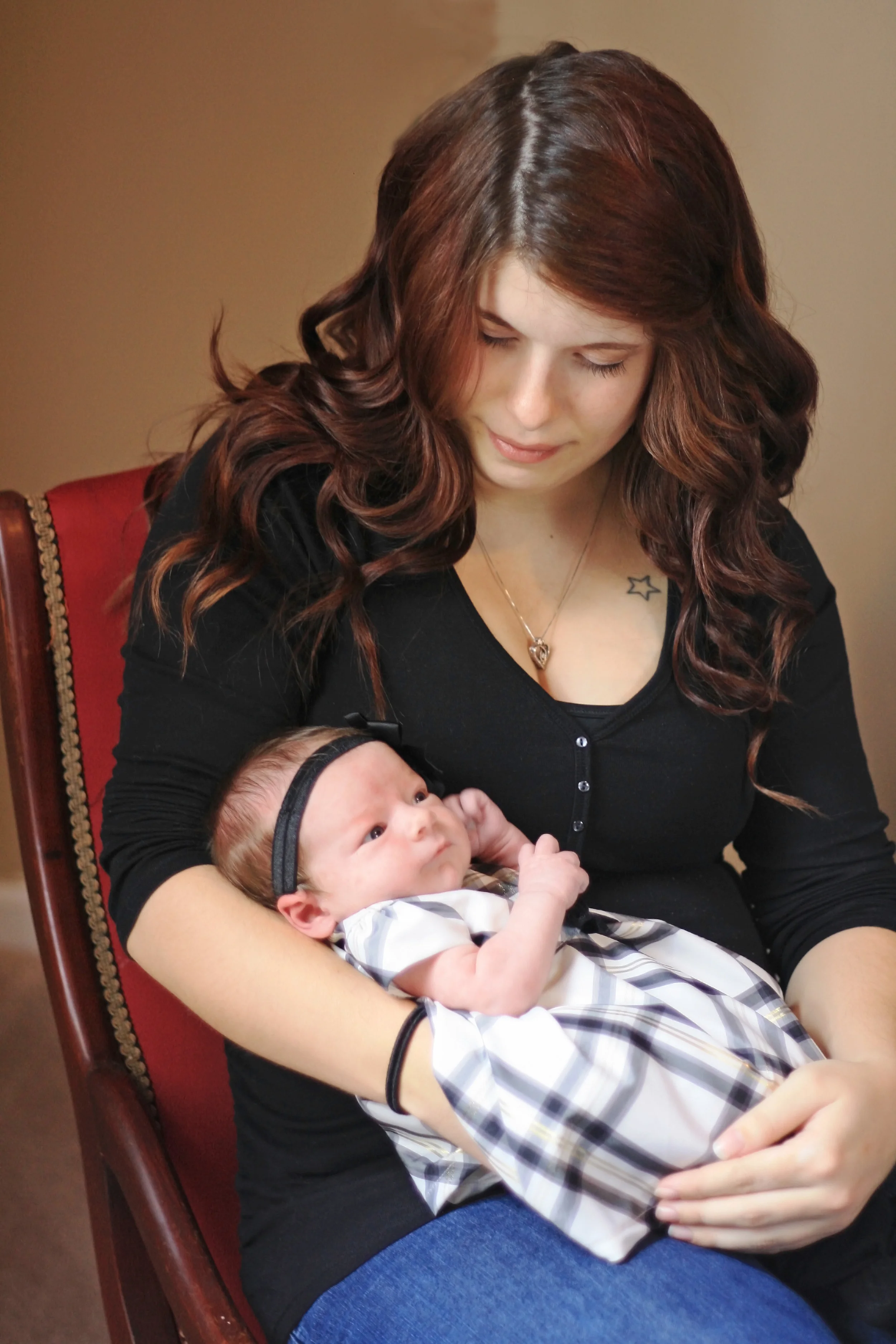  Laryn, you are gorgeous! Matt, with genes like these, you are going to have quite the heart breaker on your hands when Jayden is all grown up :)