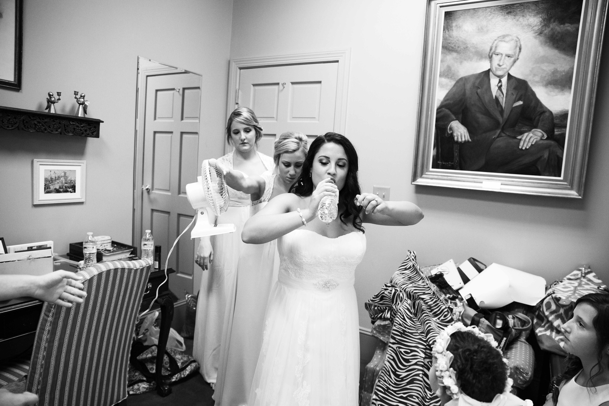 Mills_Wedding_Girls_Prep85.jpg