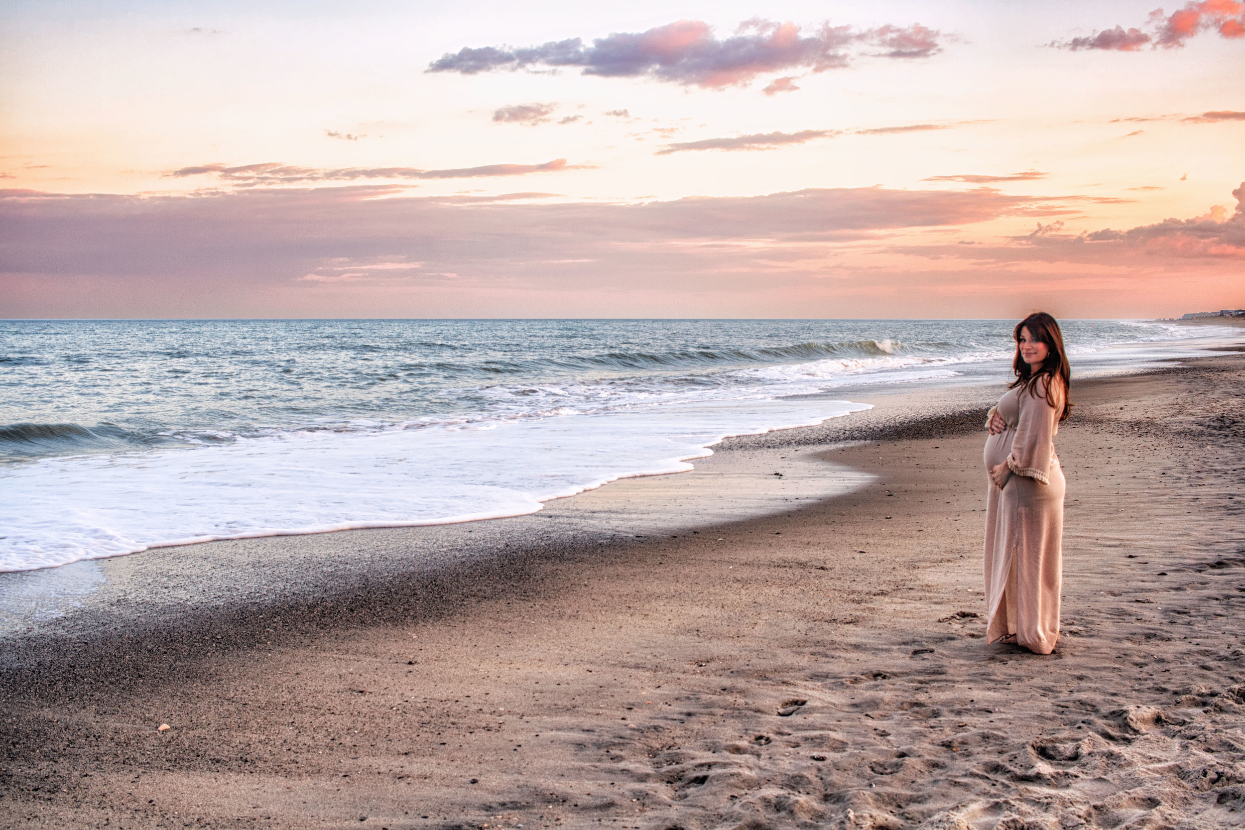 Kure_Beach_Maternity_Shoot_Tiffany_Abruzzo_Photography_21.jpg