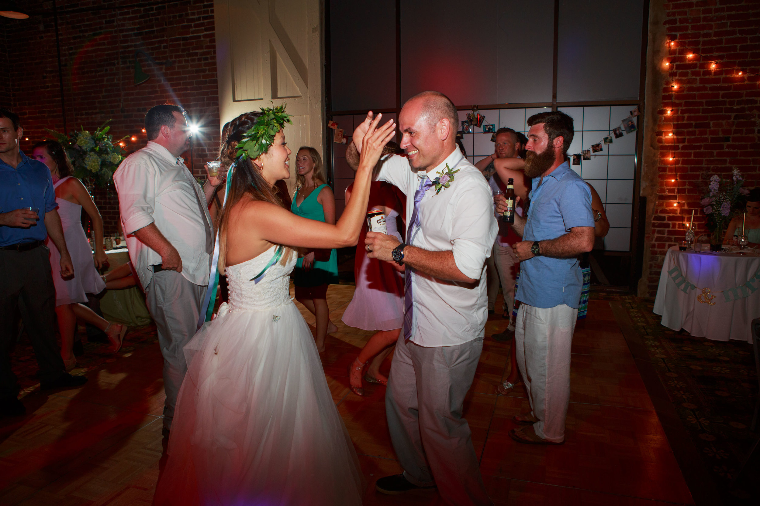 North_Carolina_Wedding_Photographer_Tiffany_Abruzzo_Reception_305.jpg