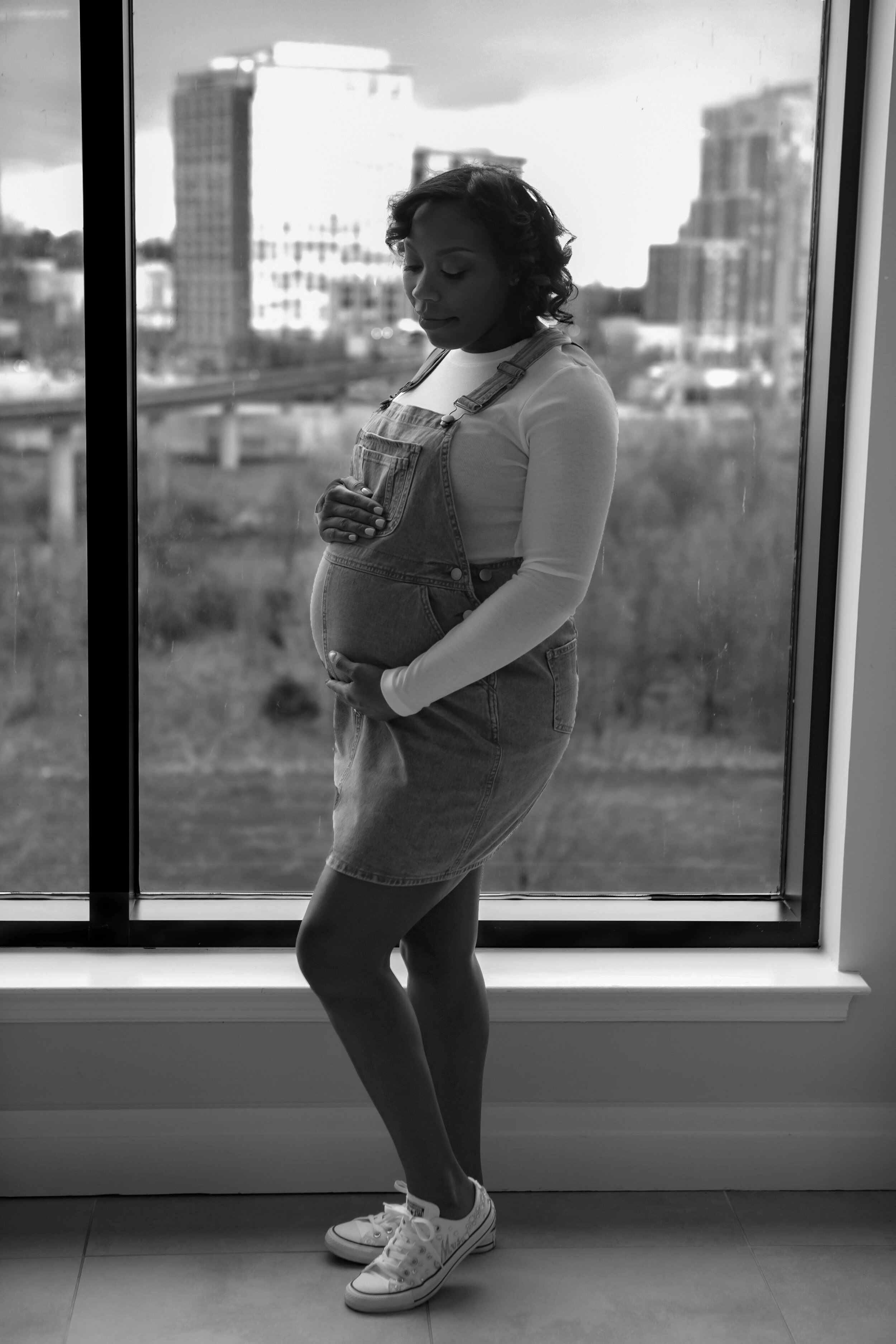 DMV Area Maternity Session_Tiffany Abruzzo_Middlebrook_3.2b&w.jpg