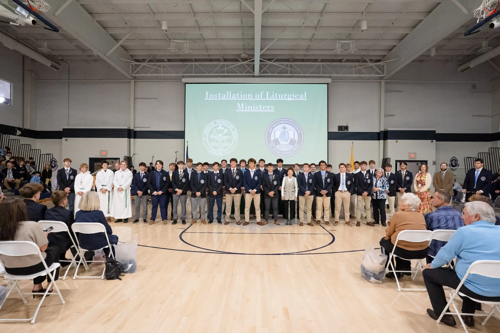 Student Ministry in action. 🙏

Earlier this week, over 40 student and faculty ministers were commissioned during Mass.

Guided by the Office of Mission and Ministry, these proud members of our school community have answered the call to serve as Lect