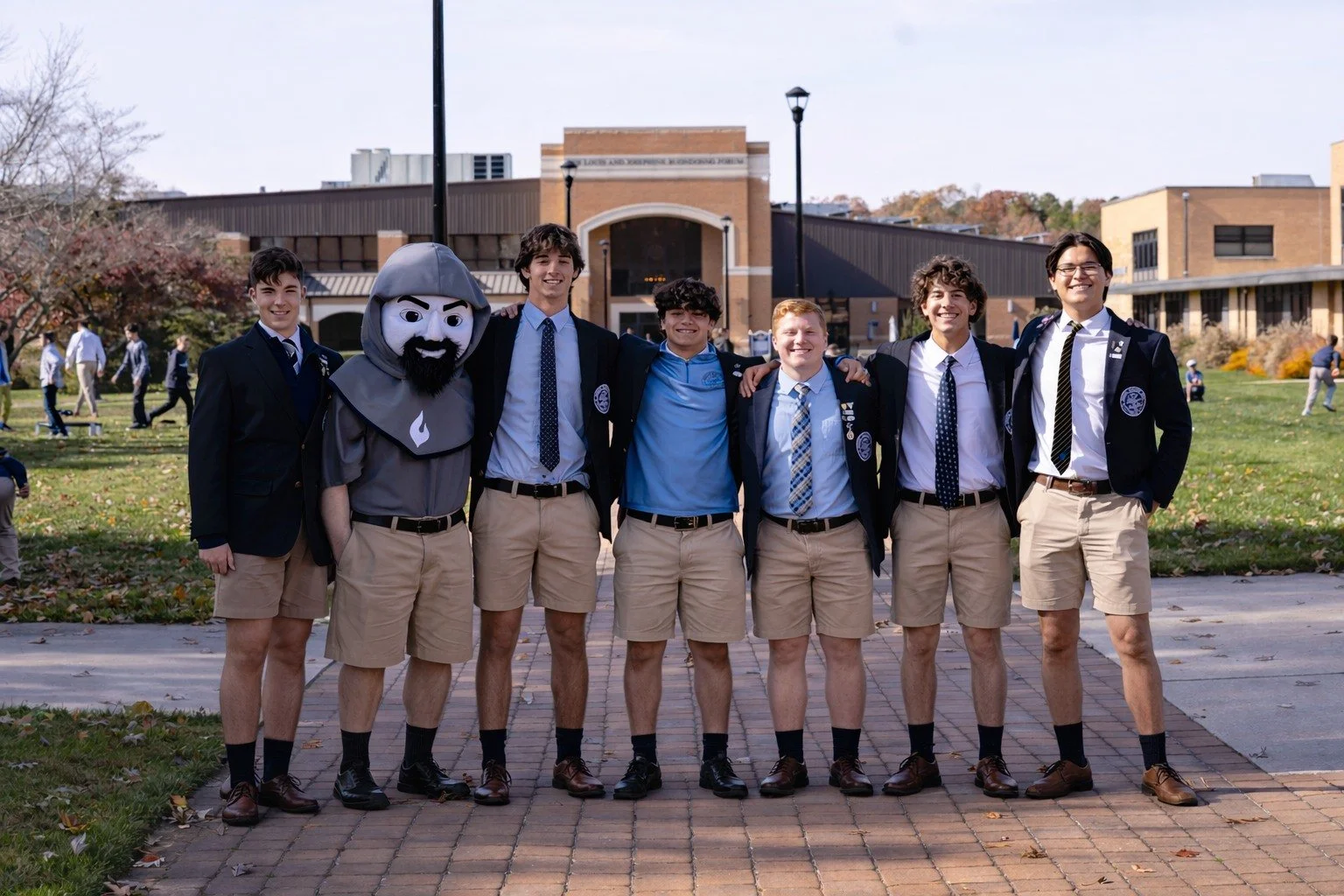 🚨 DRESS CODE REMINDER 🚨

As we return from Easter Break on April 7, all students will transition to the Spring Uniform.

Please note: the newly approved khaki dress shorts may ONLY be worn with a dress shirt, tie, school blazer, belt, dress socks, 