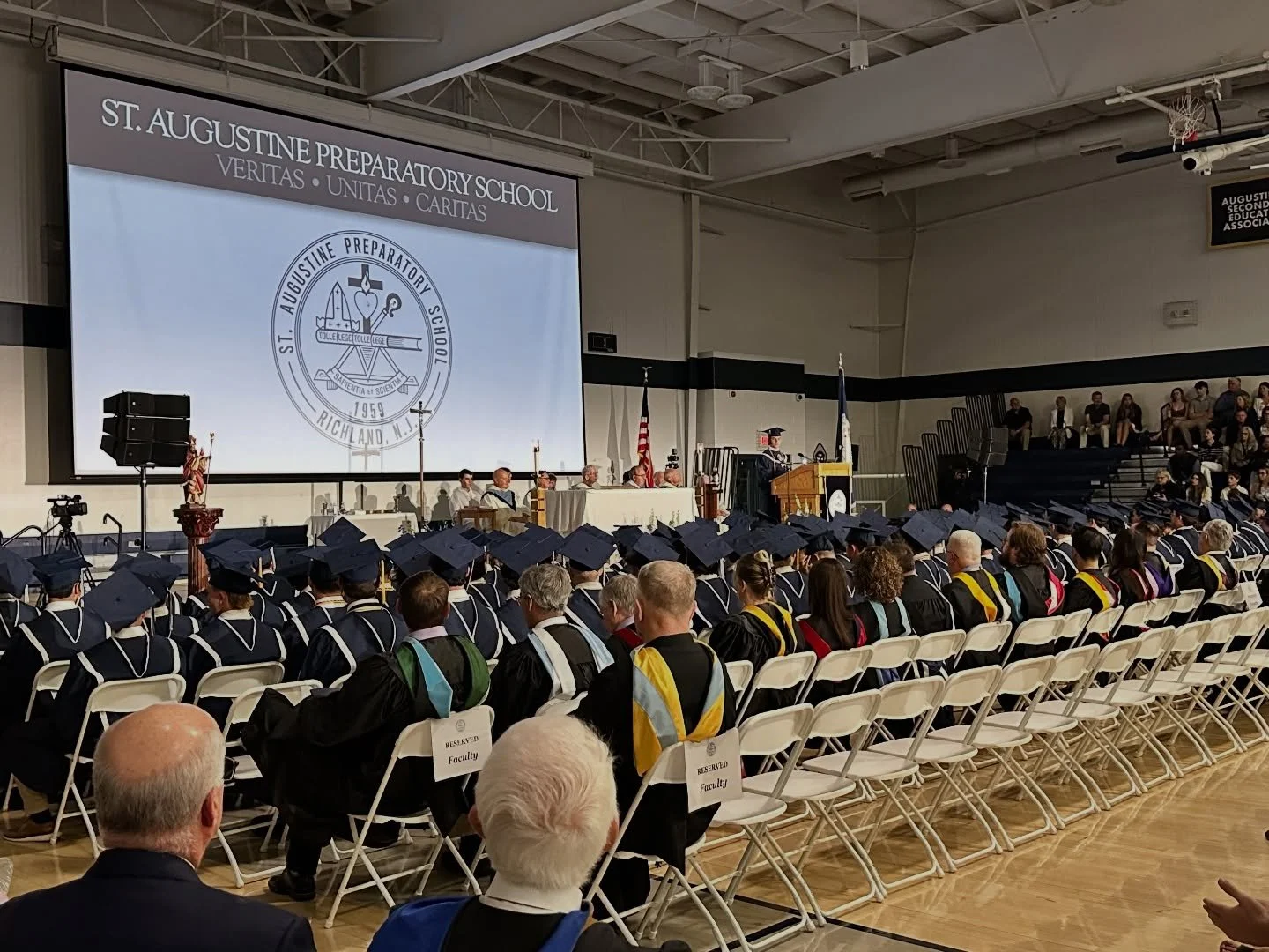 The Baccalaureate Mass celebrating the Class of 2026 is underway. 

Click the link in our bio or visit hermits.com/HBC to view the livestream. Then follow our stories for live look-ins throughout the day. 

#HermitBrotherhood 🎓