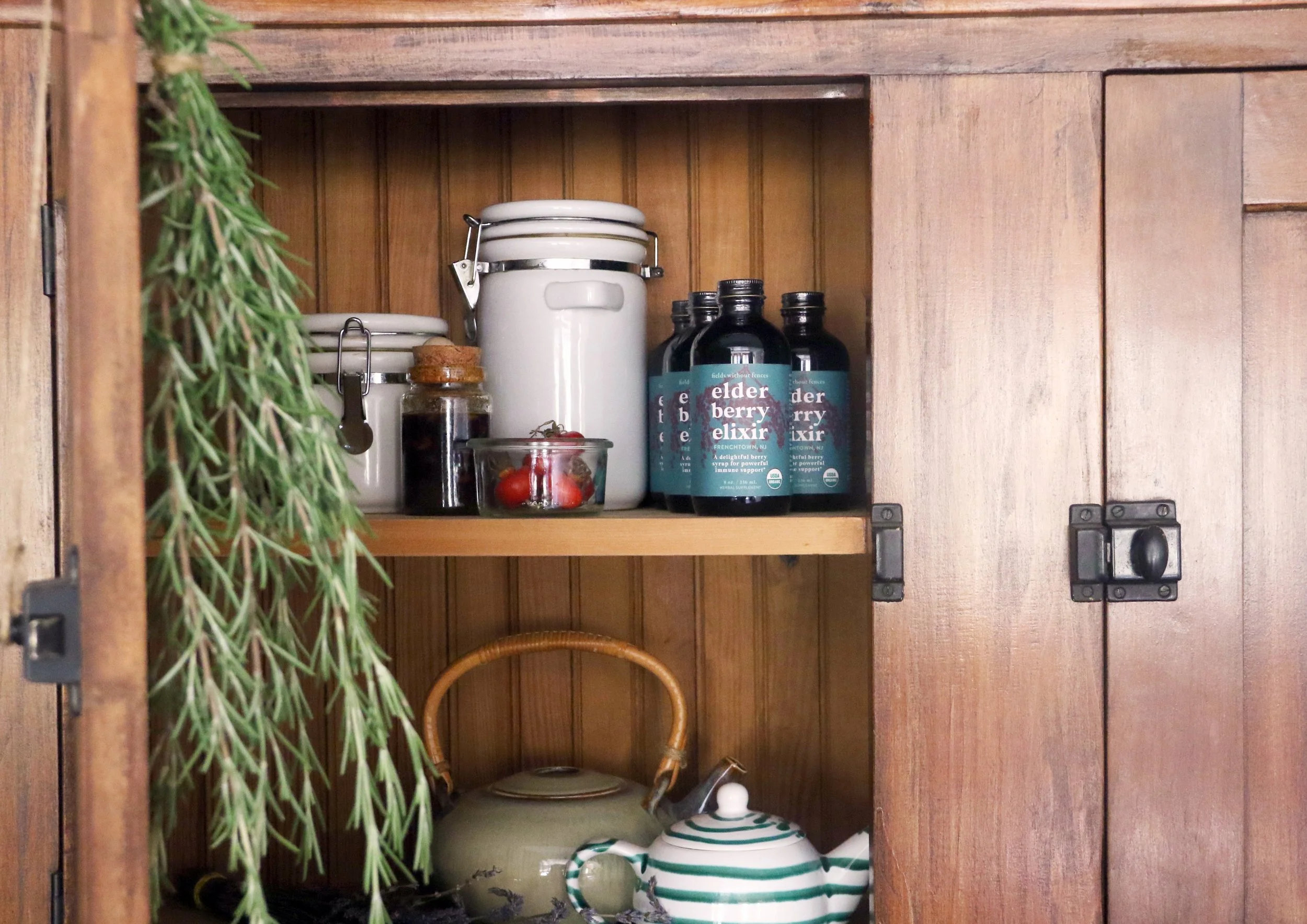2F5A3335-FWF-Elder-5-pack-cabinet.jpg