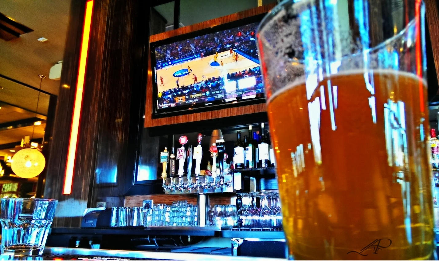 bar_hdr.jpg