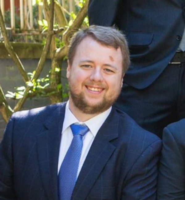 Ryan Cantwell Headshot.png