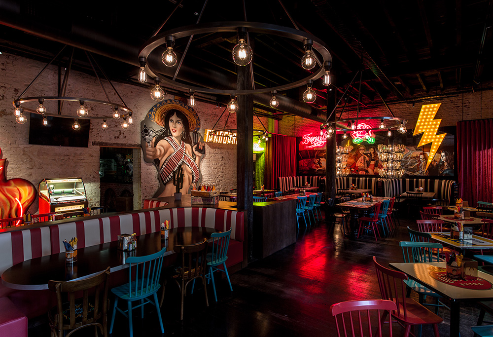 El Camino Cantina_04_Main Dining room.jpg