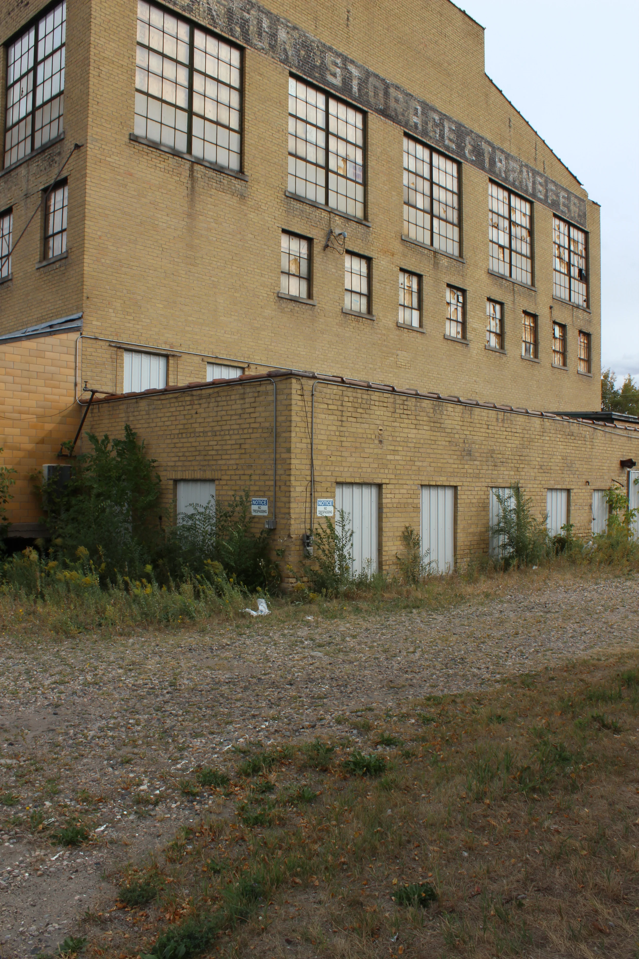 old bldg.jpg