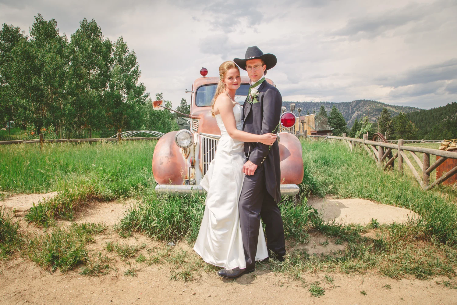 Congratulations Shivaun and Emmit. You have a beautiful life ahead of you surrounded by a community that couldn't be happier you found each other. Thanks for letting me document your day.
