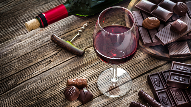 Wine bottle and chocolate pieces