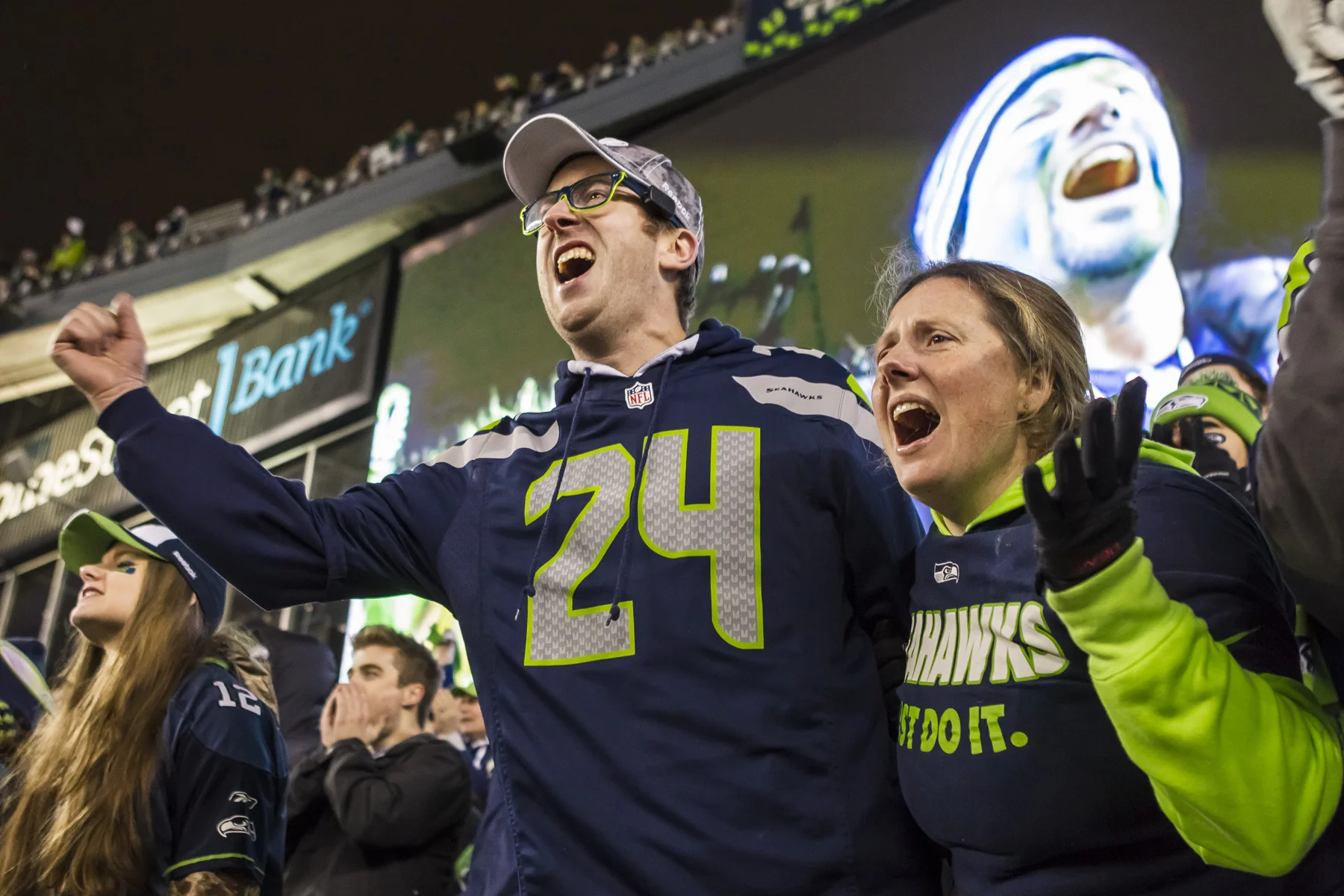 Tony_Teske_Seahawk_shots_042.jpg