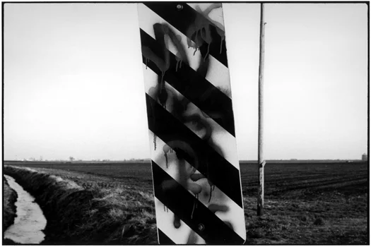 MD75107-10, 1975 from the series Midwest Diary 11 x 14 inches vintage silver print