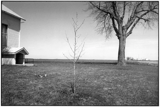 MD337-14, 1974 from the series Midwest Diary 11 x 14 inches vintage silver print