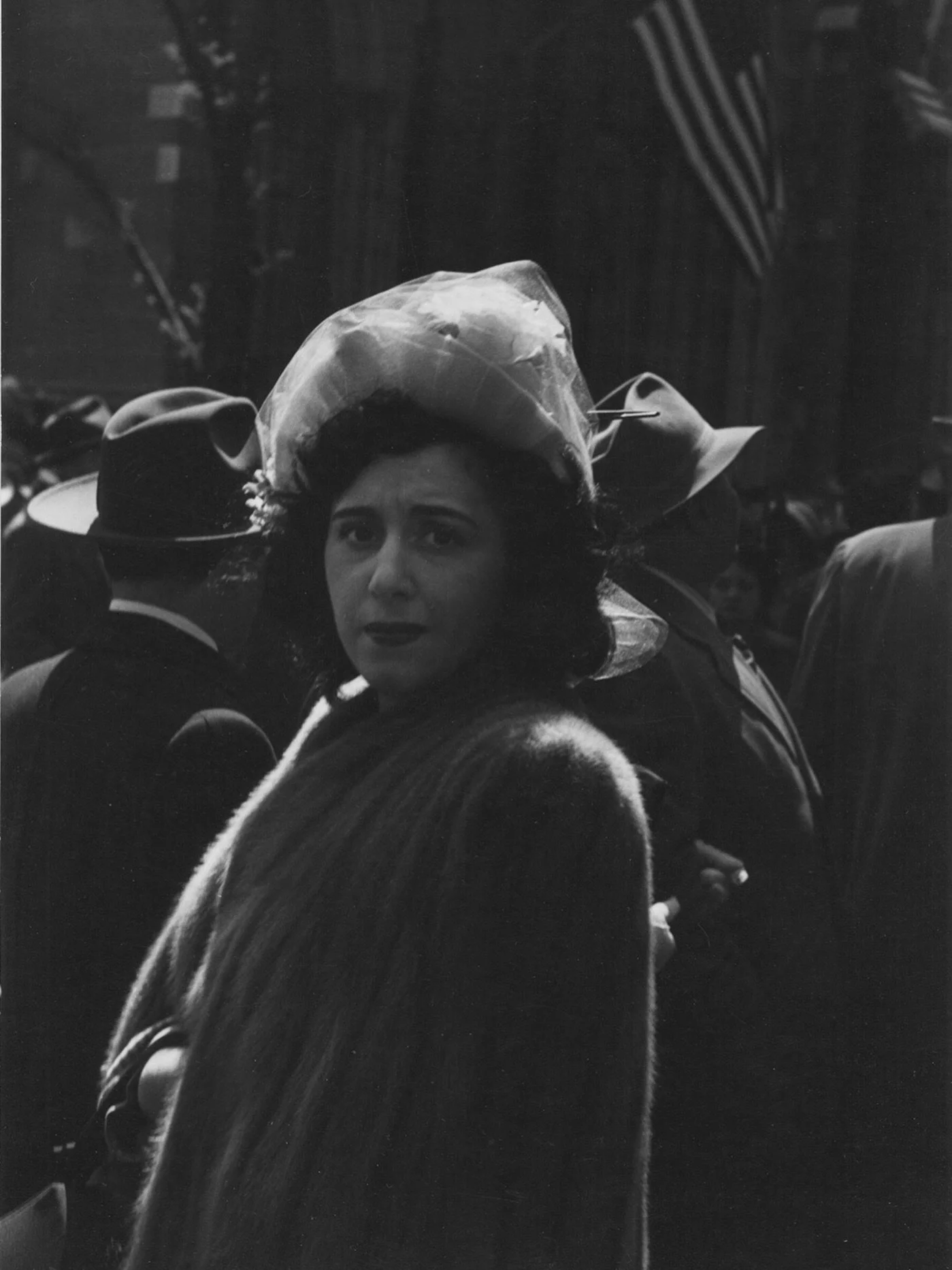 LAST CHANCE
This marks the final week to view Fragmentary Glimpses: Alfred Stieglitz and David Vestal in New York, which closes April 11th. 

David Vestal, Easter Parade, New York, 1949

For availability and more info, please visit the link in bio

#